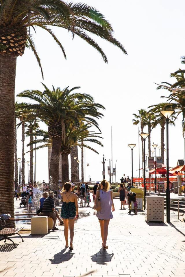 "Ocean Sunset" Glenelg Central Studios Exterior photo